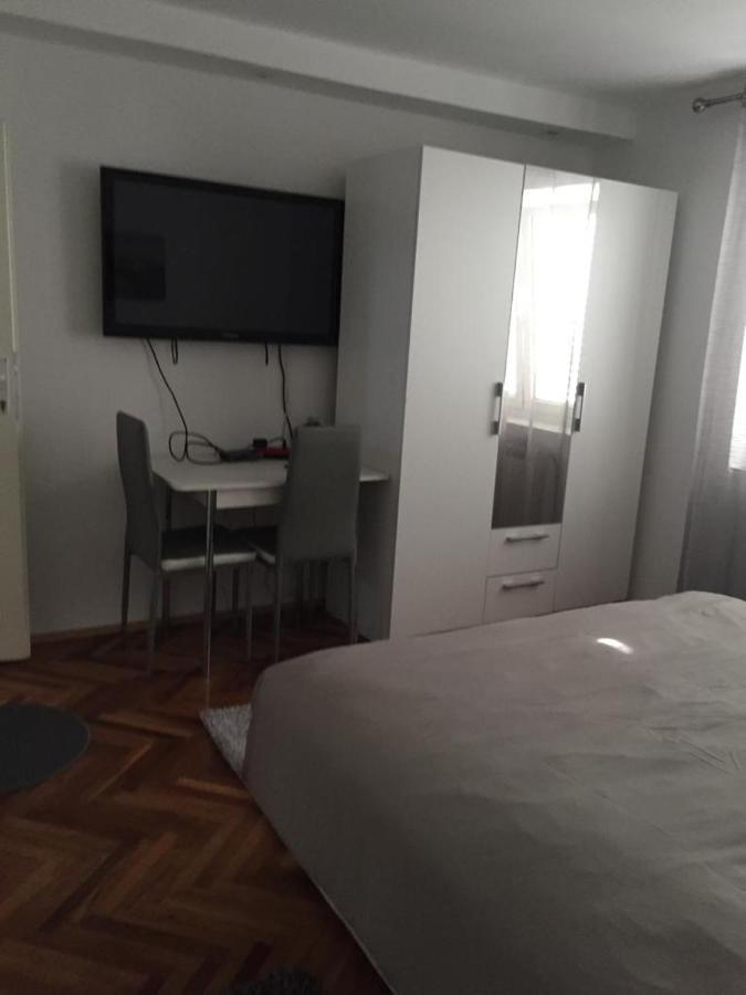 Apartmani Anton Osijek Exteriör bild